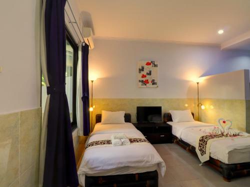 Rise Apartment Sanur With Pool