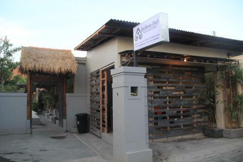 Hostal Sadana Bali Guesthouse
