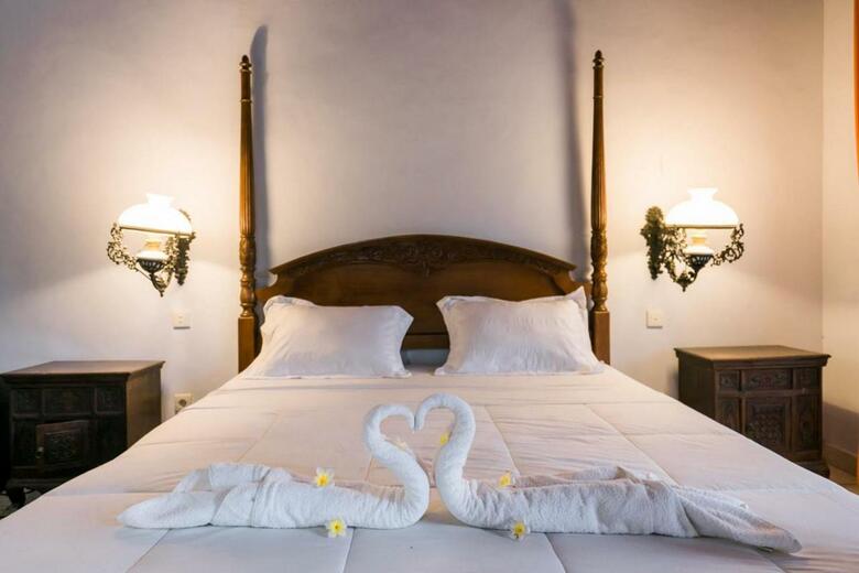 Hostal New Ananda Beach Hotel