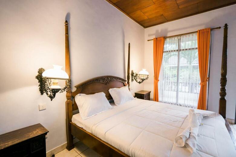 Hostal New Ananda Beach Hotel