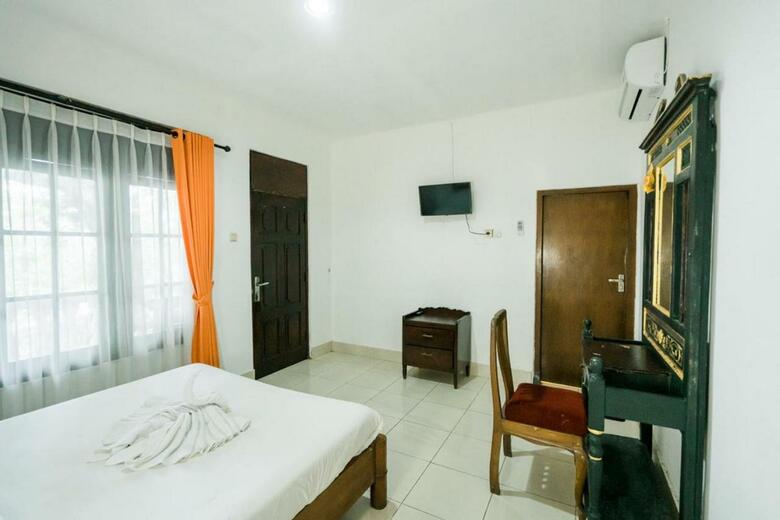 Hostal New Ananda Beach Hotel
