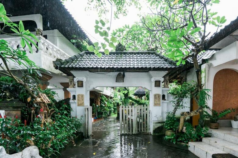 Hostal New Ananda Beach Hotel