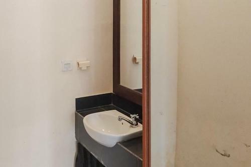 Hotel Donna Homestay Redpartner