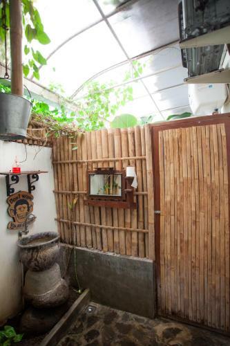 Albergue Happy Buddha Yogyakarta