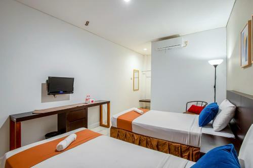 Prime Cailendra Hotel Redpartner
