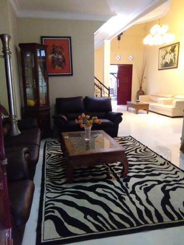 Hostal Grya Natasha Guest House