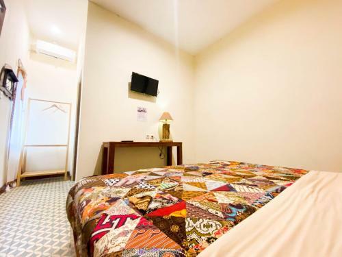 Hinggil Homestay Syariah Redpartner