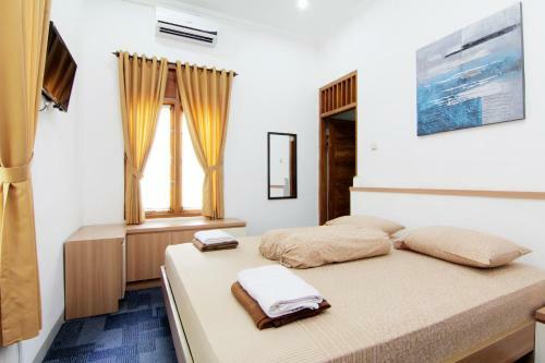 Hostal Embe Joglo Homestay