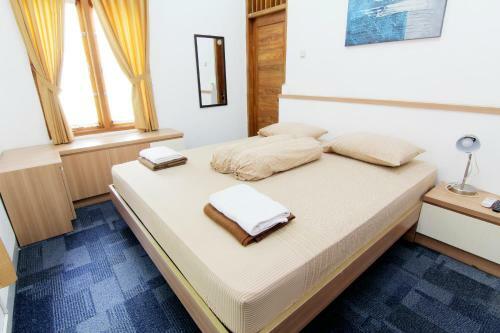 Hostal Embe Joglo Homestay