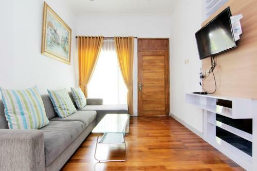Hostal Embe Joglo Homestay