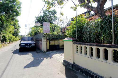 Batik Trinidar Homestay