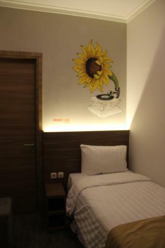 Hotel Front One Cabin Malioboro Jogja