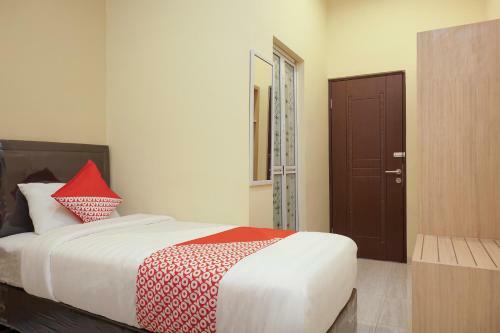 Hotel Vaccinated Staff - Oyo 90033 Dehome Family