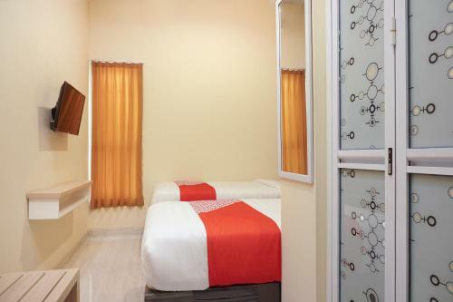 Hotel Vaccinated Staff - Oyo 90033 Dehome Family