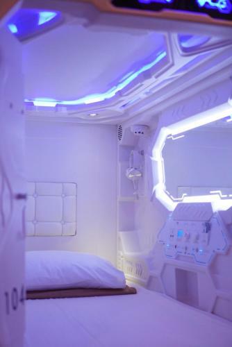 Albergue The Capsule Malioboro