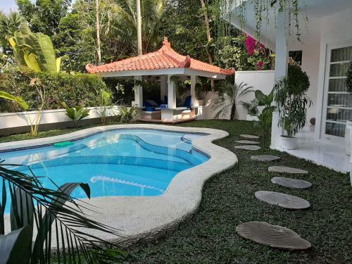 Sunkiss Villa By Yogya Tropicana