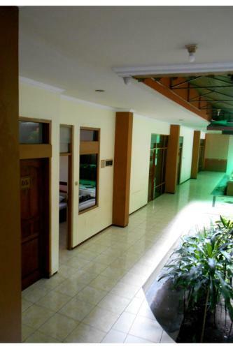Yogya Kembali Malioboro Hotel Redpartner