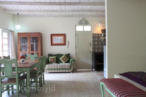 Deluxe Central Private Pool Villa (couple - 2 Persons)