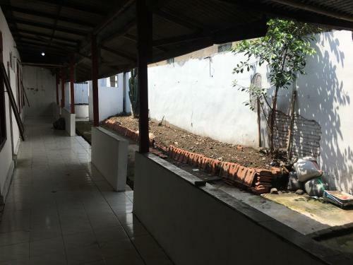 Hostal Tambak Bayan Guesthouse