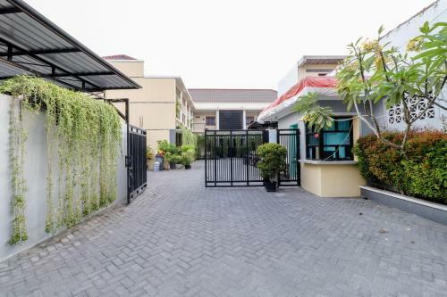 Hostal Khatarina Female Residence