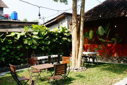 The Cabin Garden Villa