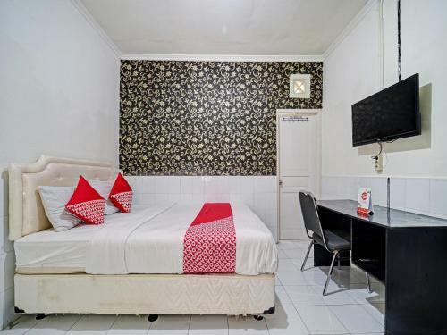 Hotel Oyo 90496 Izzi Ekslusif