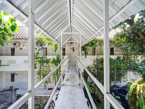 Hotel Oyo 90496 Izzi Ekslusif