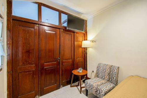 Hostal Roemah Noni Macanan