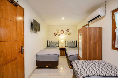Hostal Roemah Noni Macanan
