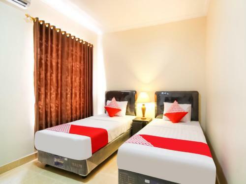 Hotel Oyo 90186 Grand Aster