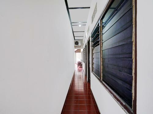 Oyo 90676 Oryza Hotel