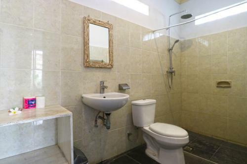 Hostal The Wina Echo Beach Guest House
