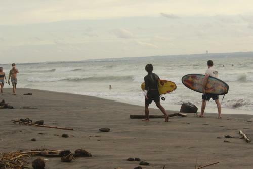 Hostal Cening Bagus Bungalow
