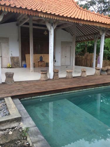 Hostal Cening Bagus Bungalow
