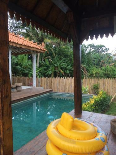 Hostal Cening Bagus Bungalow