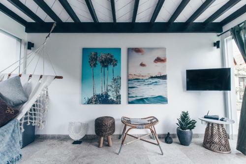 Hostal Beyond Bungalows