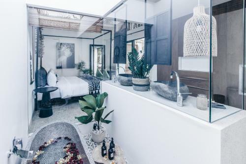 Hostal Beyond Bungalows