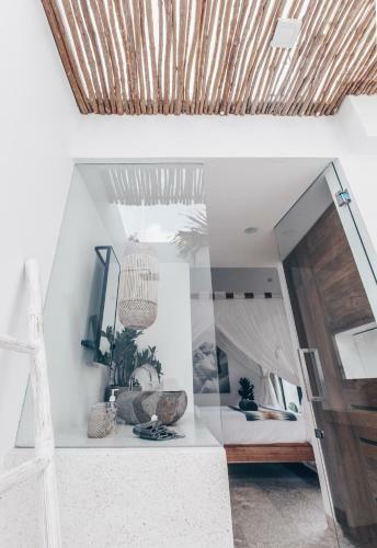 Hostal Beyond Bungalows