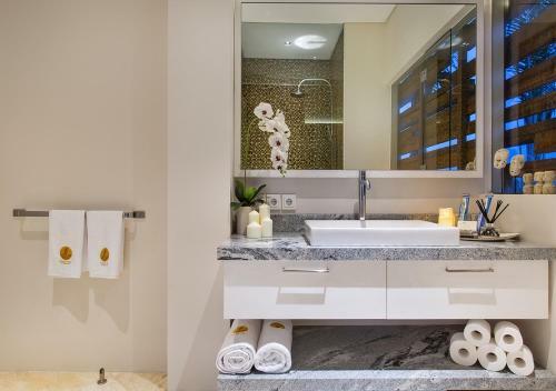 Aparthotel The Double View Mansions Bali
