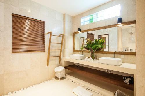 Villa Frangipani Putih