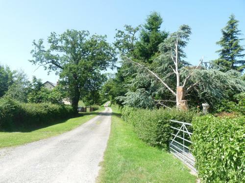 Oakenholt Farm Bed And Breakfast