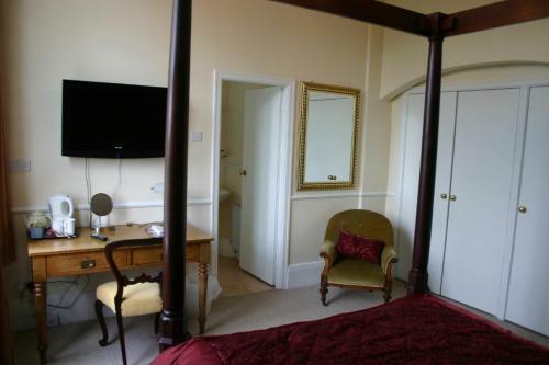 Five Rise Locks Hotel