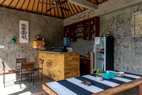 Hostal D-anyar Stay And Surf Canggu