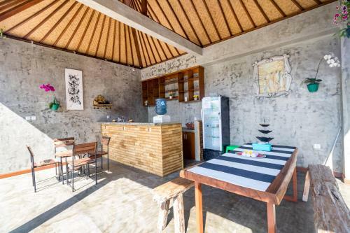 Hostal D-anyar Stay And Surf Canggu