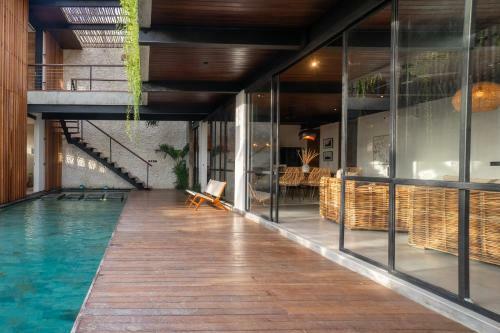 Suncoast Villa