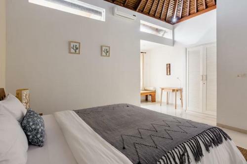 Modern Beach Villa Shree By Azure