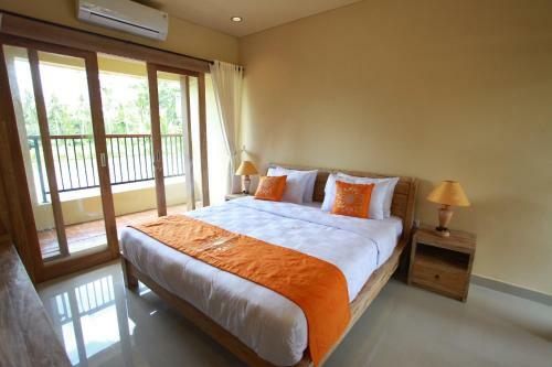Bali Sunshine Homestay And Art Gallery