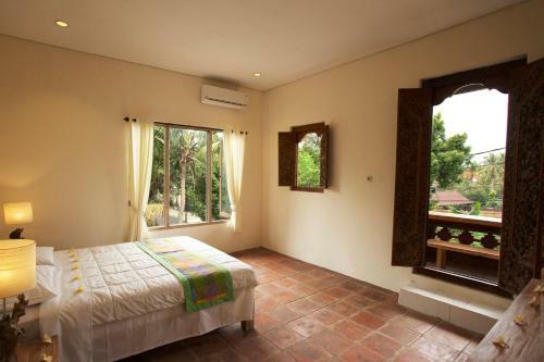 Bali Sunshine Homestay And Art Gallery