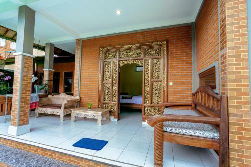 Hostal Rizky Guesthouse