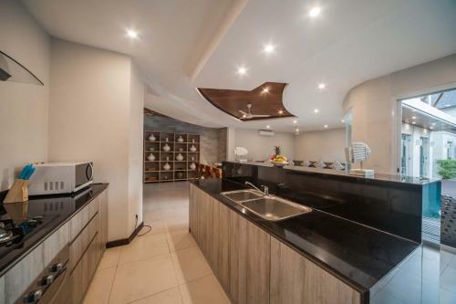 Luxury Villa Juno Seminyak